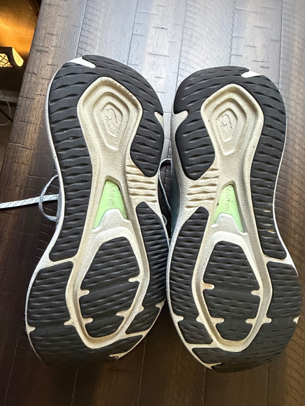 2 Pair of Lightweight Running Shoes - Neon Yellow puma and mint green Karhu run - Picture 8 of 15